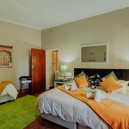 Riverbank Lodge Upington Extérieur photo