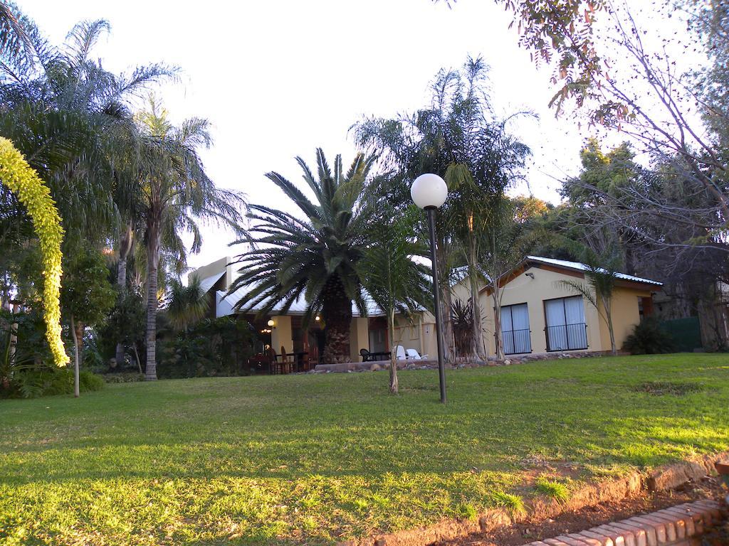 Riverbank Lodge Upington Extérieur photo