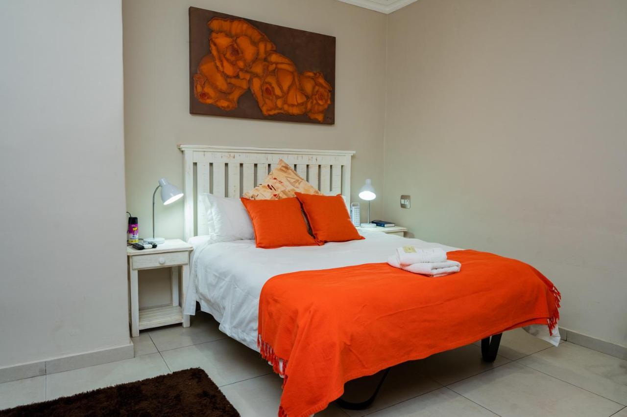 Riverbank Lodge Upington Extérieur photo