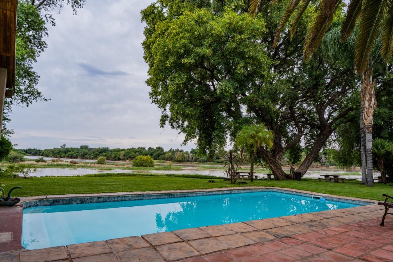 Riverbank Lodge Upington Extérieur photo