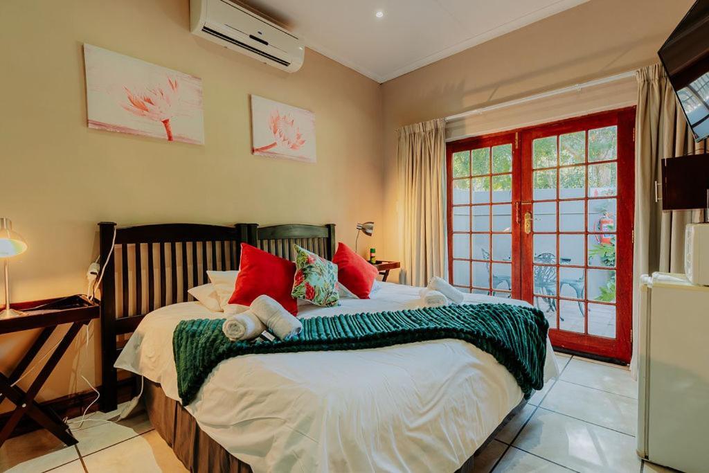 Riverbank Lodge Upington Extérieur photo