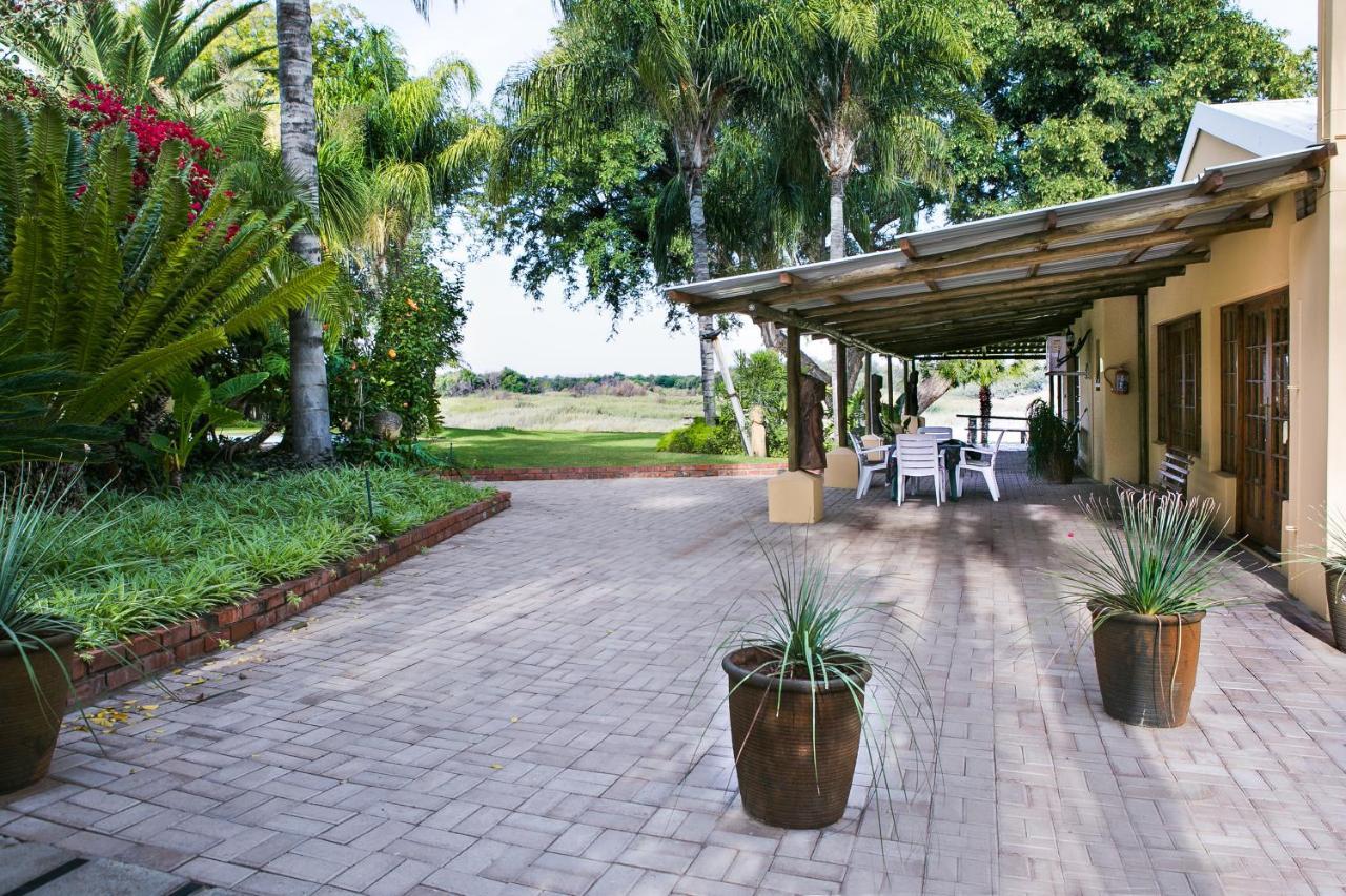 Riverbank Lodge Upington Extérieur photo
