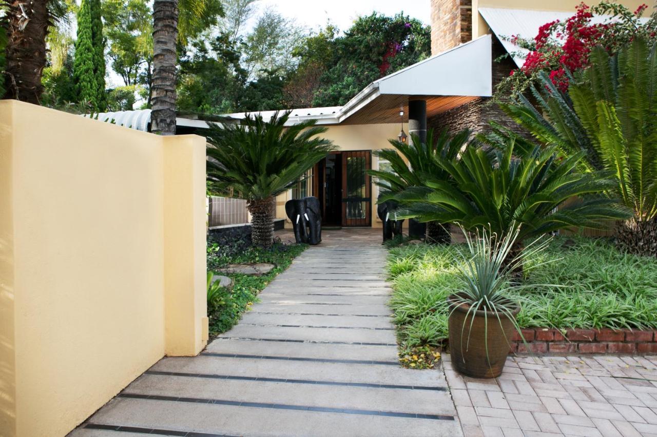 Riverbank Lodge Upington Extérieur photo